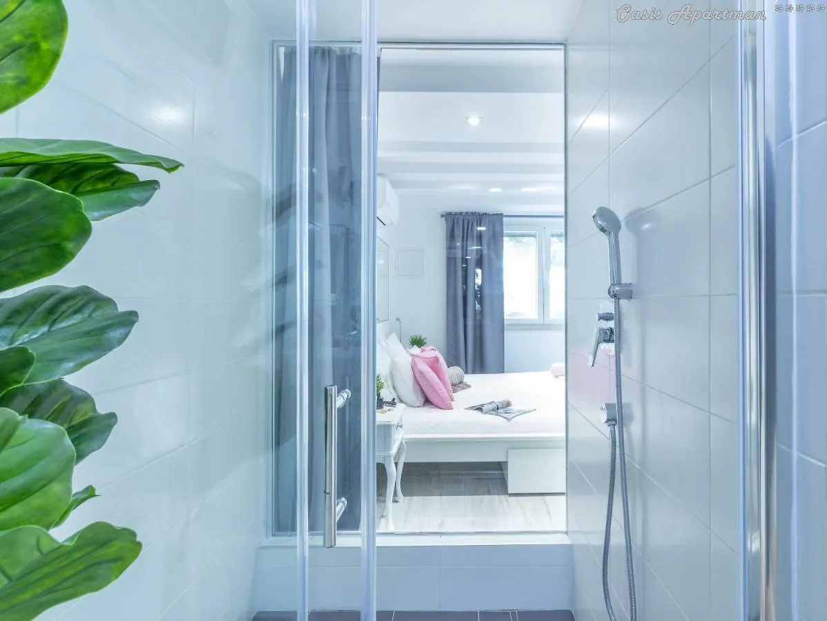 Oasis Apartments أوباتيا